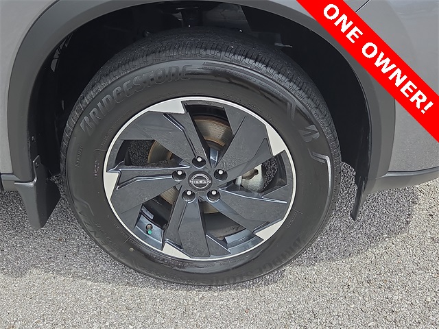 2024 Nissan Rogue SV FWD