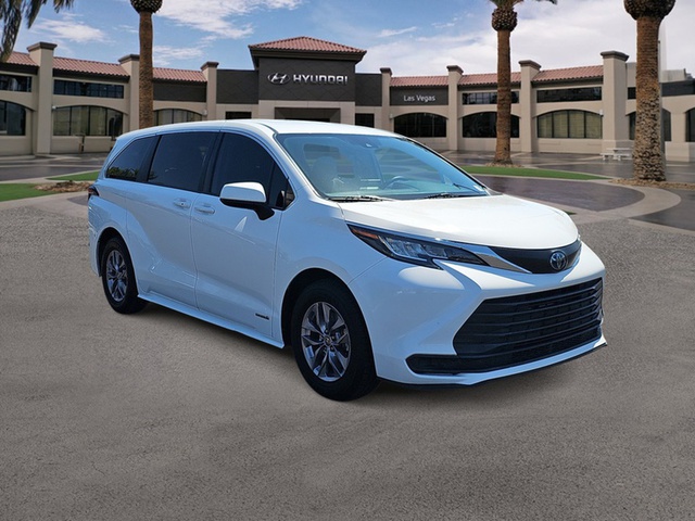 2021 Toyota Sienna Hybrid LE FWD 8-Pass