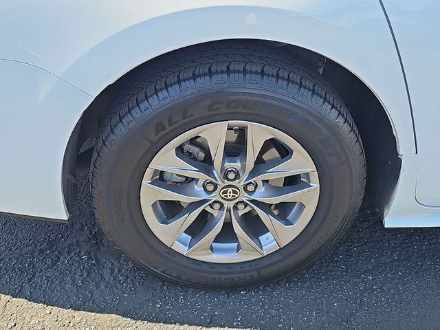 2021 Toyota Sienna Hybrid LE FWD 8-Pass