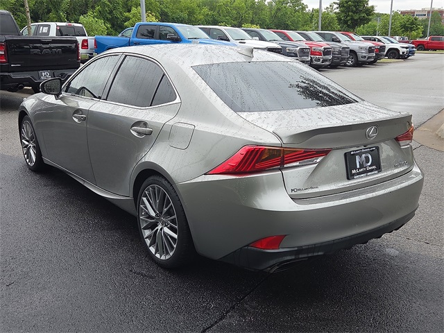 2018 Lexus IS300 RWD