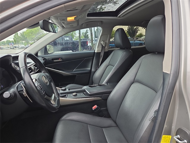 2018 Lexus IS300 RWD