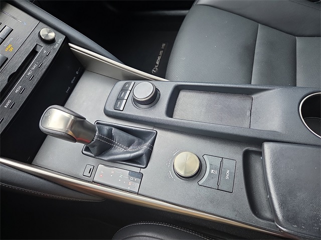 2018 Lexus IS300 RWD