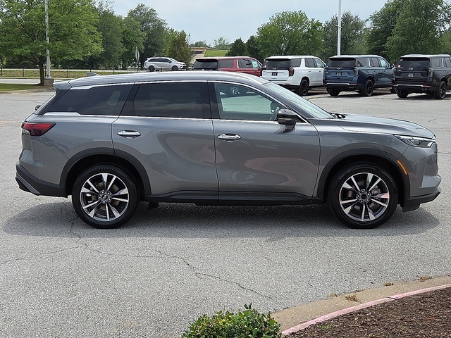 2023 INFINITI QX60 LUXE AWD
