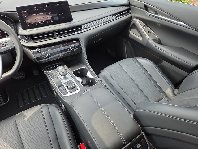 2023 INFINITI QX60 LUXE AWD