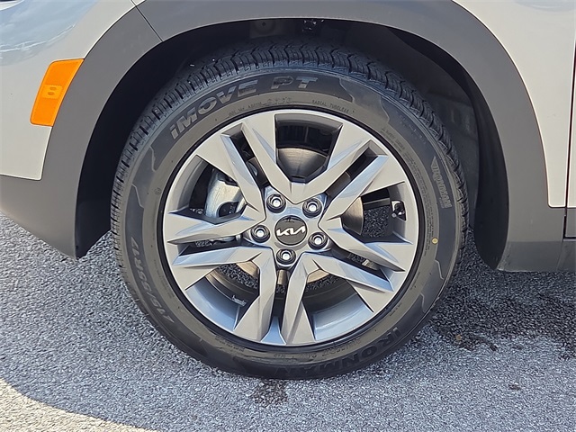 2023 Kia Seltos S FWD