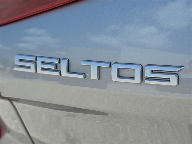 2023 Kia Seltos S FWD