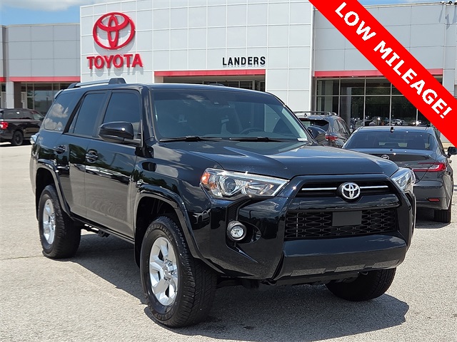 2024 Toyota 4Runner SR5 4WD