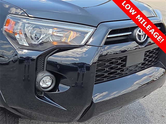 2024 Toyota 4Runner SR5 4WD