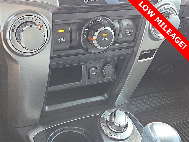 2024 Toyota 4Runner SR5 4WD