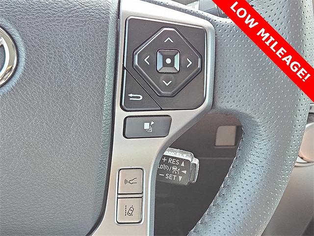 2024 Toyota 4Runner SR5 4WD
