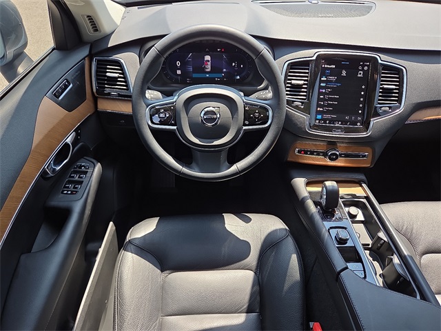 2023 Volvo XC90 B6 AWD Plus 7P