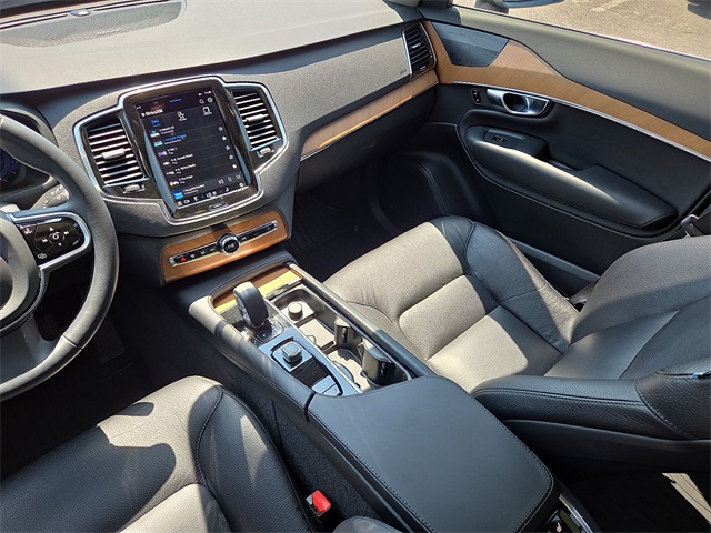 2023 Volvo XC90 B6 AWD Plus 7P