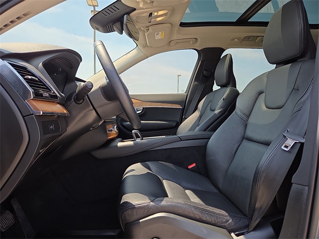 2023 Volvo XC90 B6 AWD Plus 7P