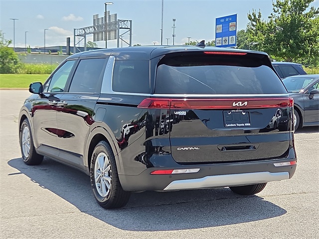2024 Kia Carnival LX FWD w/Seat Pkg