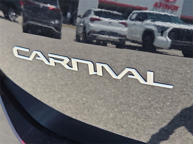 2024 Kia Carnival LX FWD w/Seat Pkg