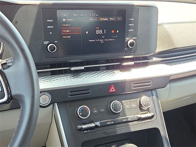 2024 Kia Carnival LX FWD w/Seat Pkg