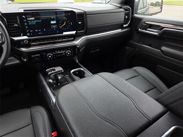 2023 Chevrolet Silverado 1500 LTZ 4WD 147WB
