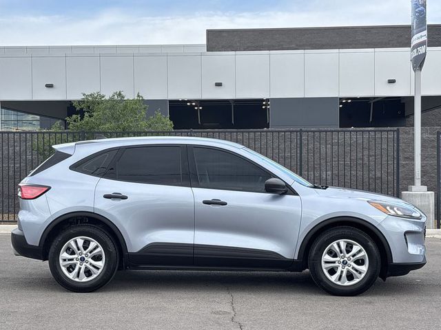2022 Ford Escape S FWD