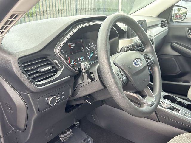 2022 Ford Escape S FWD