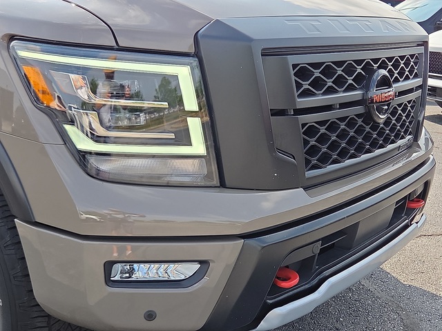 2022 Nissan Titan PRO-4X 4WD