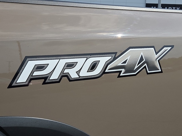 2022 Nissan Titan PRO-4X 4WD