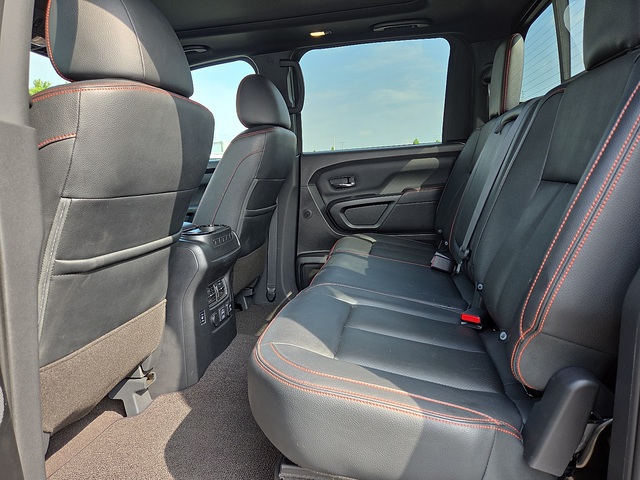 2022 Nissan Titan PRO-4X 4WD