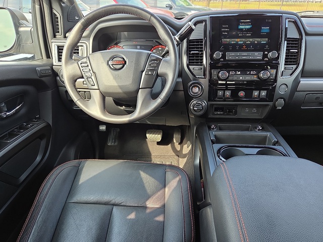 2022 Nissan Titan PRO-4X 4WD