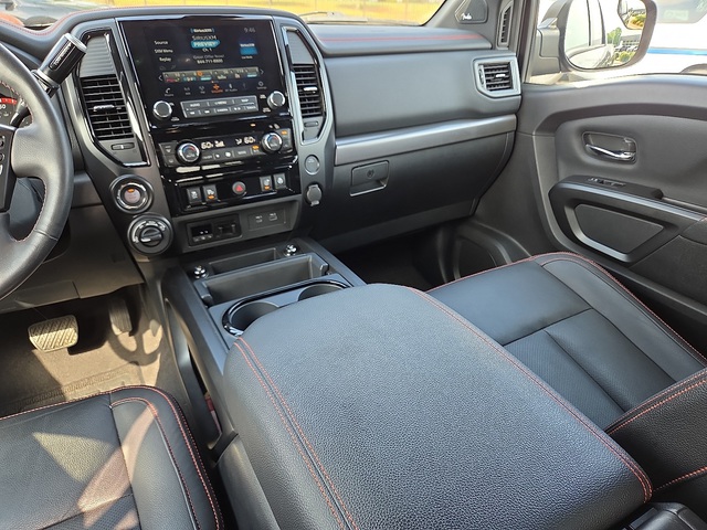 2022 Nissan Titan PRO-4X 4WD