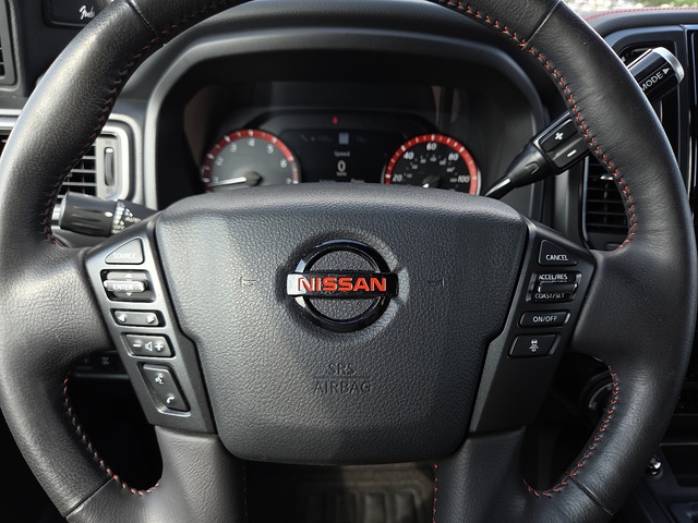 2022 Nissan Titan PRO-4X 4WD