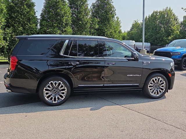 2023 GMC Yukon Denali Ultimate 4WD