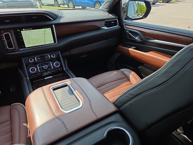 2023 GMC Yukon Denali Ultimate 4WD