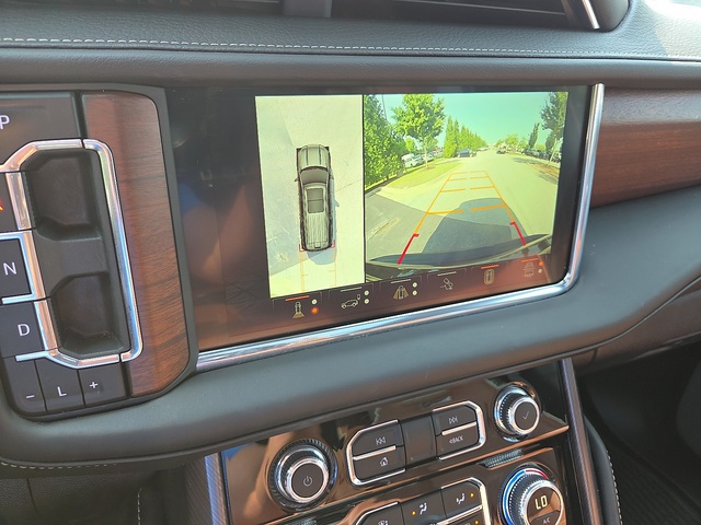 2023 GMC Yukon Denali Ultimate 4WD