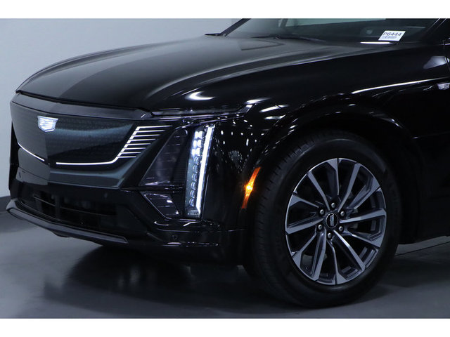 2024 Cadillac Lyriq Sport w/1SJ