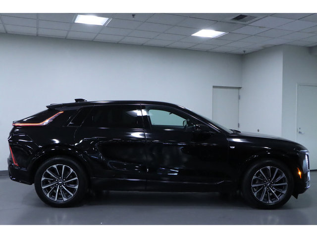 2024 Cadillac Lyriq Sport w/1SJ