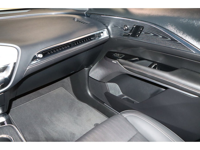 2024 Cadillac Lyriq Sport w/1SJ