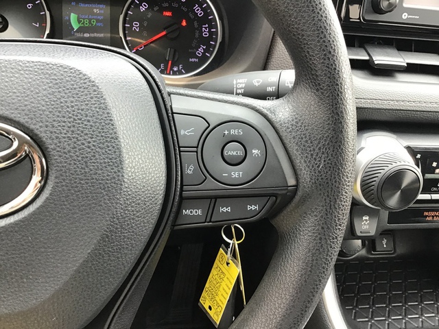 2022 Toyota RAV4 LE AWD