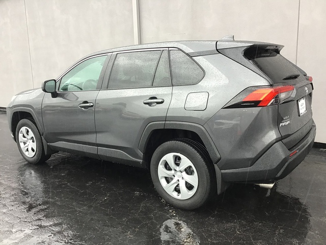 2022 Toyota RAV4 LE AWD