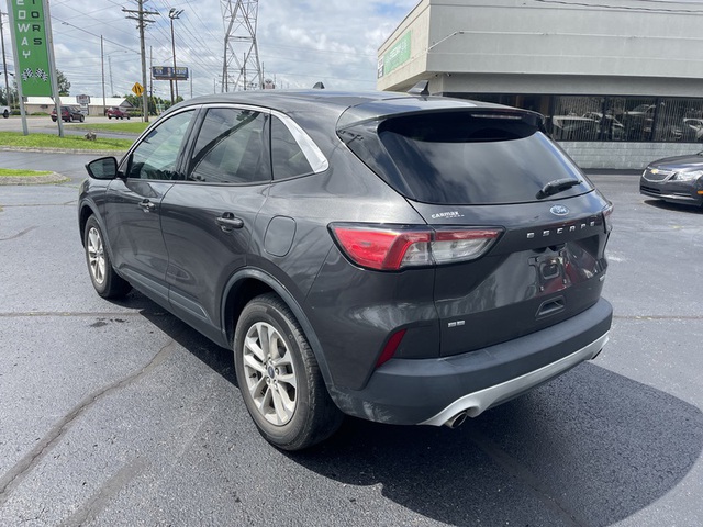 2020 Ford Escape SE FWD