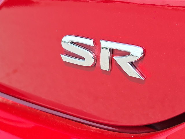 2022 Nissan Kicks SR FWD
