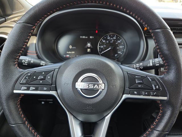 2022 Nissan Kicks SR FWD