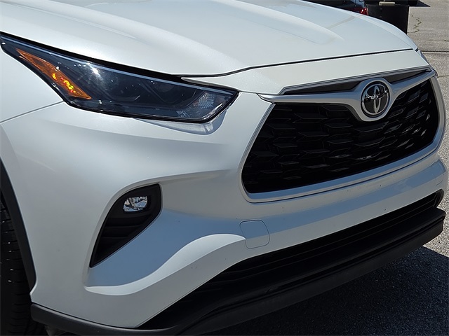2022 Toyota Highlander XLE AWD
