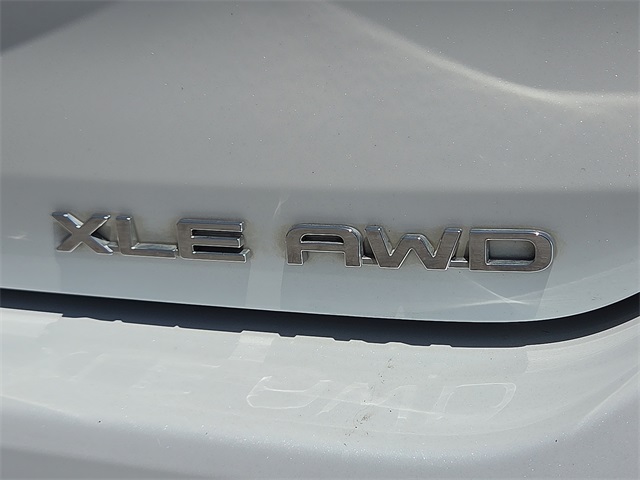 2022 Toyota Highlander XLE AWD
