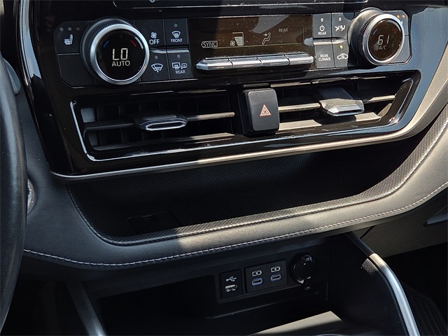 2022 Toyota Highlander XLE AWD