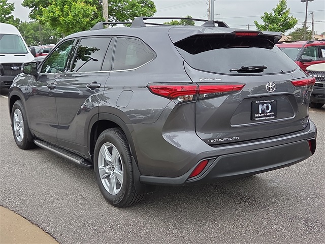 2022 Toyota Highlander LE FWD