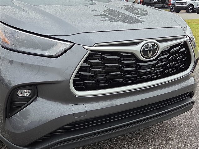 2022 Toyota Highlander LE FWD