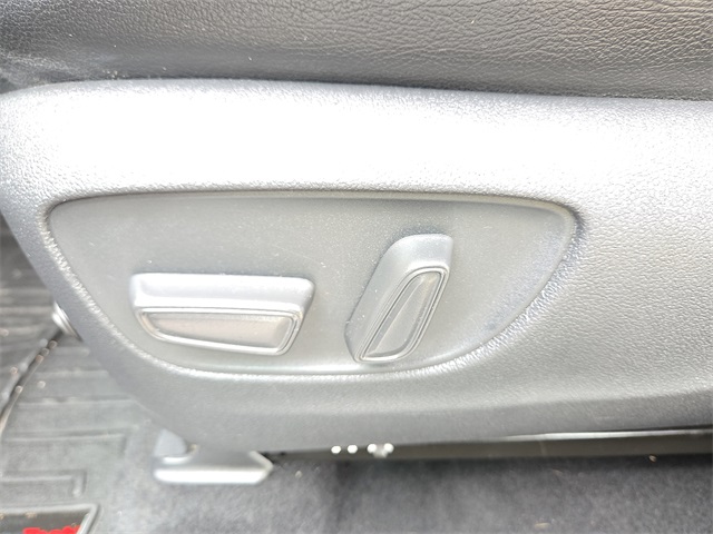 2022 Toyota Highlander LE FWD