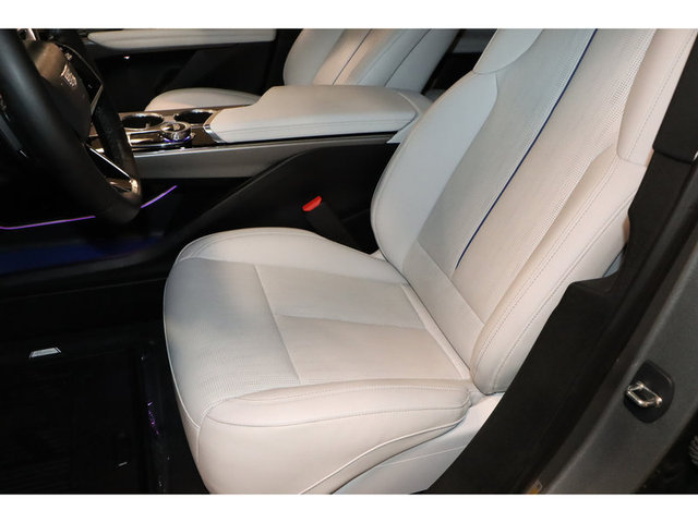 2024 Cadillac Lyriq Luxury w/1SC