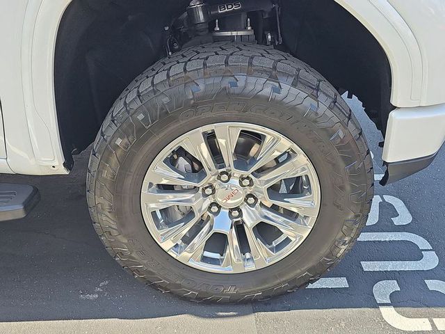 2022 GMC Sierra 1500 Denali 4WD 147WB