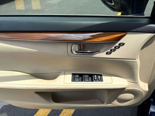 2014 Lexus Es 300h