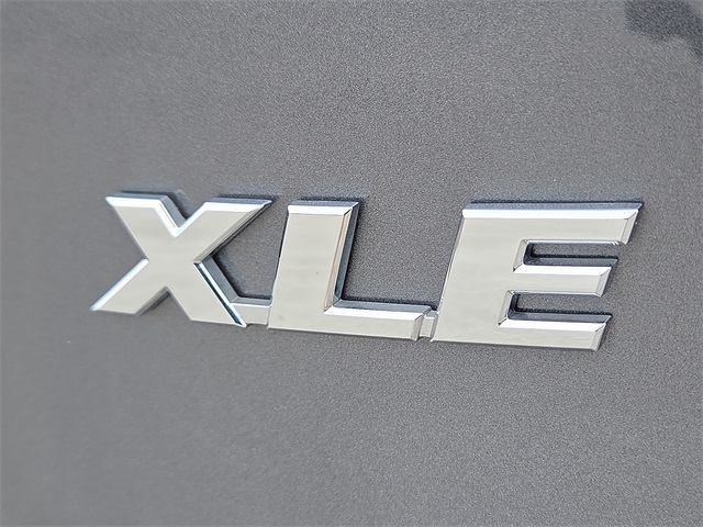2023 Toyota RAV4 XLE FWD